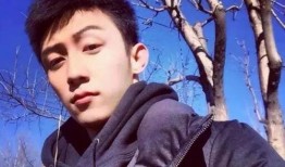 娱乐圈经典吃瓜小说男主,男主从吃瓜群众到顶级流量